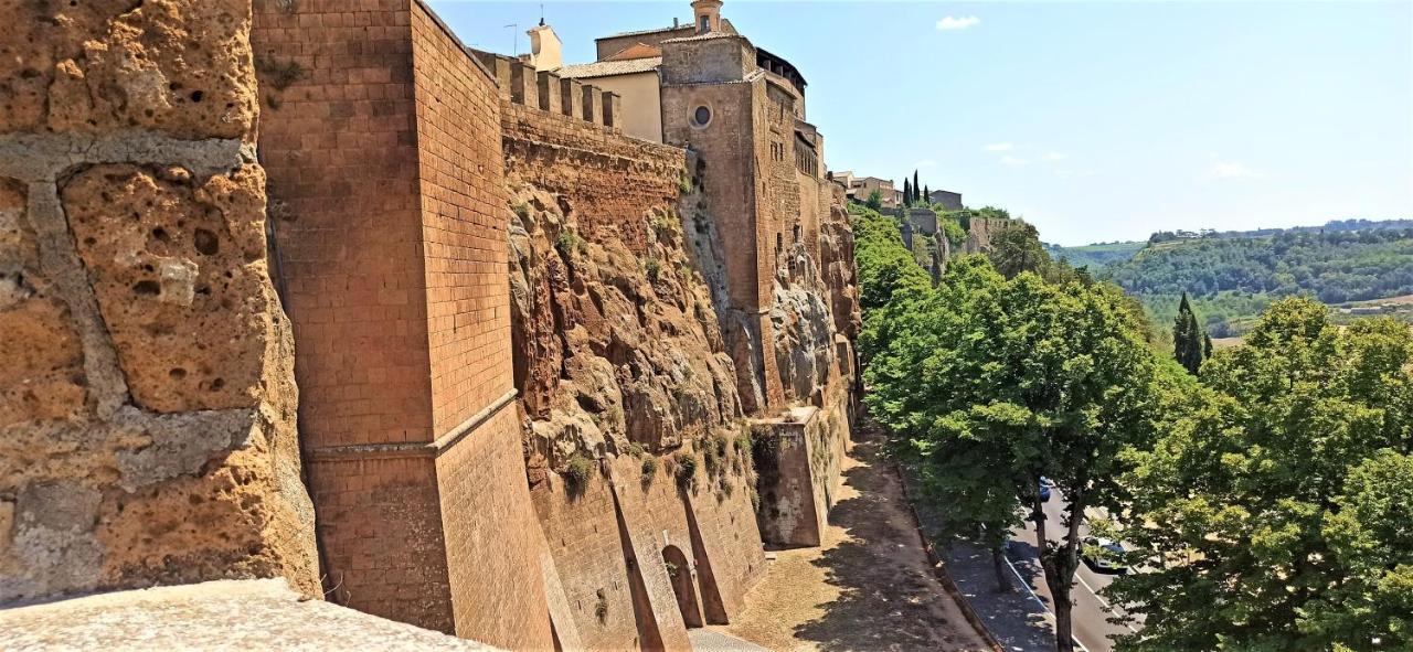 Loft Orvieto Centro Storico Free Wi-Fi e Netflix vicino Pozzo della Cava Carvajal Rooms Esterno foto